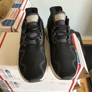 Men’s Adidas  Equipment ADV 91-17 size 11